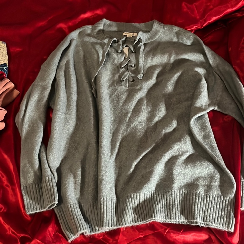 American eagle sweater